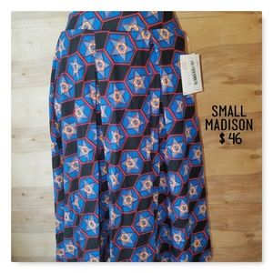 LuLaRoe Madison SMALL NWT CUTE skirt!